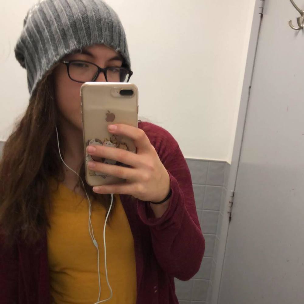 Meet your Posher, Hannah